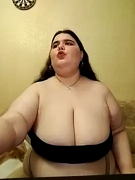 Vllada Brattz online show from May 2026 07:57:01 PM