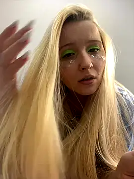 Milana Key online show from December 2025 10:05:01 PM