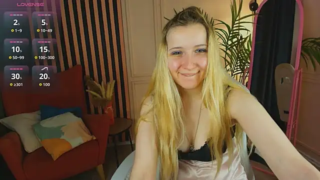 Snapshot of Milana_Key chatting on September 2025 07:18:02 AM Milana Key online show from September 2025 07:18:02 AM