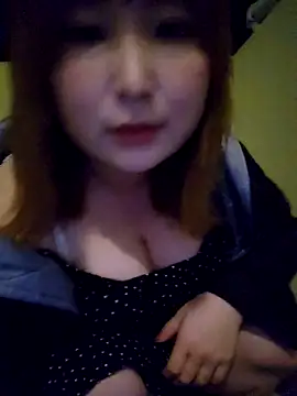 Snapshot of --MIYUKI chatting on October 2025 05:21:01 PM --MIYUKI online show from October 2025 05:21:01 PM