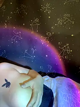 Snapshot of swallow-nice chatting on September 2025 06:14:02 PM swallow-nice online show from September 2025 06:14:02 PM