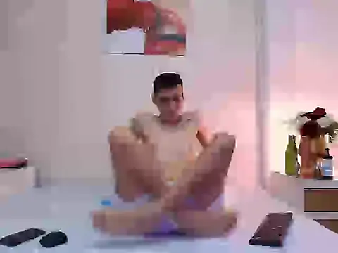 Snapshot of LuigiMarchetti chatting on November 2025 07:29:02 PM LuigiMarchetti online show from November 2025 07:29:02 PM