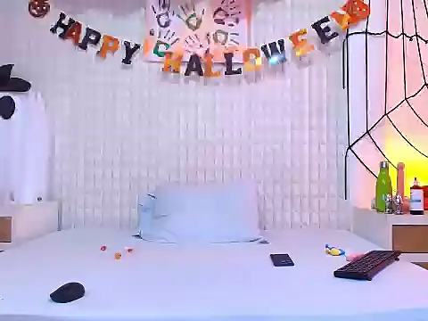 Snapshot of LuigiMarchetti chatting on October 2025 08:19:01 PM LuigiMarchetti online show from October 2025 08:19:01 PM