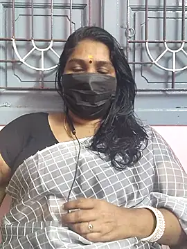 Tamil Azhaghi25 online show from December 2025 05:39:02 PM