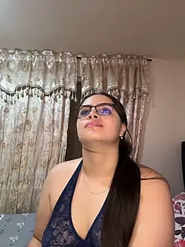 Tayler Kim online show from June 2026 05:54:02 PM