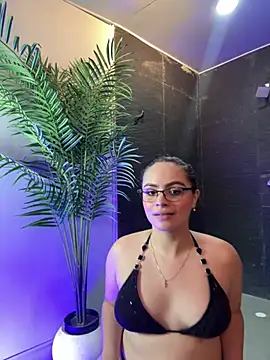 Tayler Kim online show from April 2026 06:59:02 PM