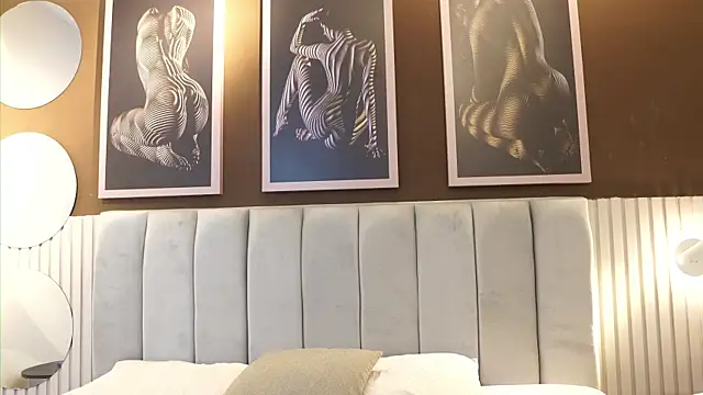 Tayler Kim online show from December 2025 04:19:01 PM