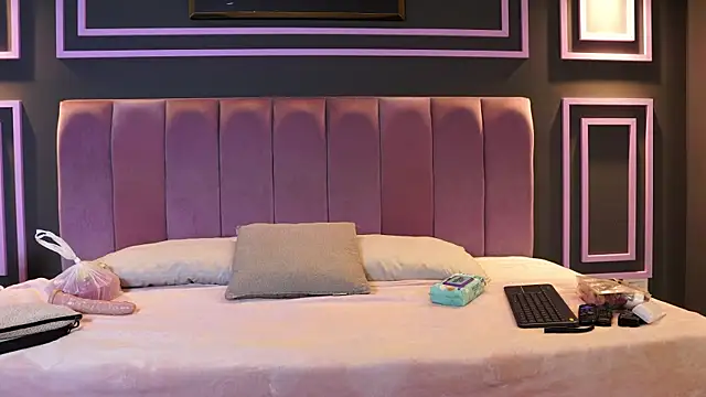 Tayler Kim online show from January 2026 05:38:02 PM