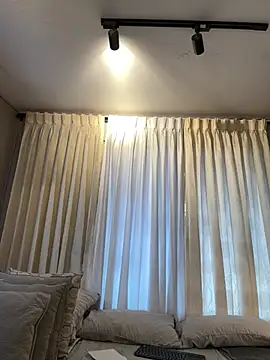 Tayler Kim online show from March 2026 06:48:01 PM