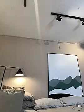 Tayler Kim online show from February 2026 06:18:01 PM