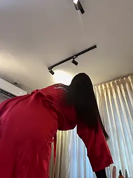 Tayler Kim online show from February 2026 06:42:01 PM