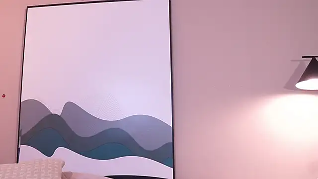 Tayler Kim online show from November 2025 06:19:01 PM