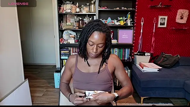 Snapshot of MarleyAquafina chatting on November 2025 02:07:02 PM MarleyAquafina online show from November 2025 02:07:02 PM