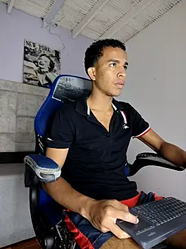 aston xvera online show from September 2025 03:17:01 PM