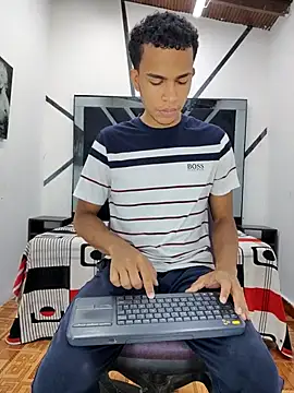 aston xvera online show from September 2025 07:31:01 PM