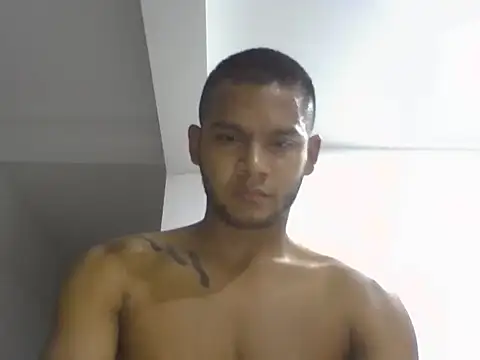 Snapshot of jayden_cooper1 chatting on December 2025 01:17:01 AM jayden cooper1 online show from December 2025 01:17:01 AM