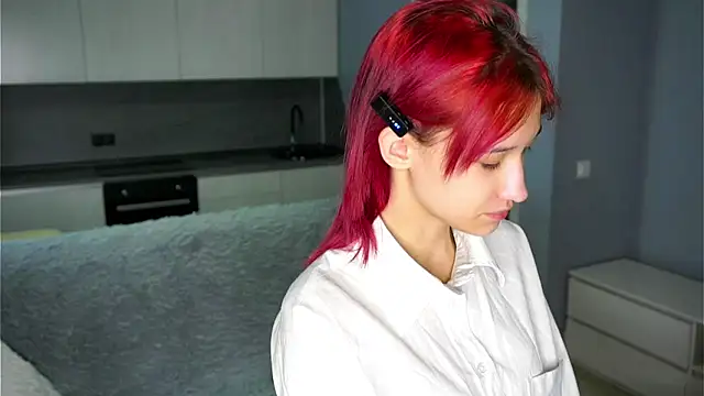 Likalense online show from October 2025 12:06:01 PM