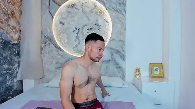 TyagoRoberts online show from November 2025 01:04:01 PM