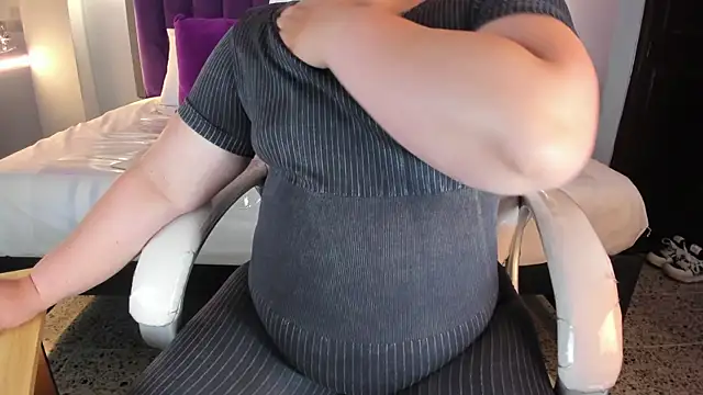 Miss Francheska online show from April 2026 11:59:02 AM