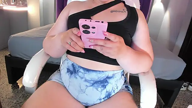 Miss Francheska online show from April 2026 12:17:01 PM