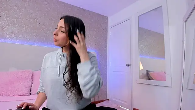 AnniieCooper online show from March 2026 03:56:02 PM