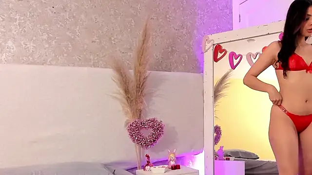 AnniieCooper online show from February 2026 01:22:01 PM