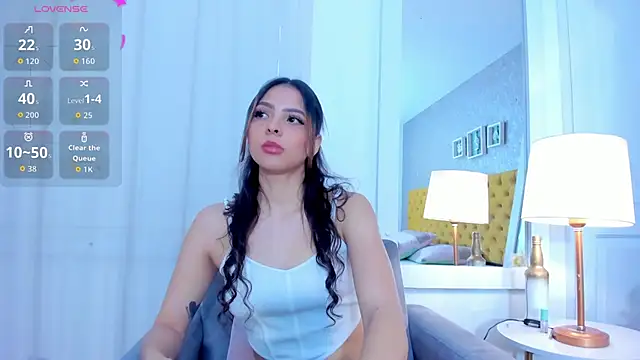 AnniieCooper online show from October 2025 01:23:01 PM