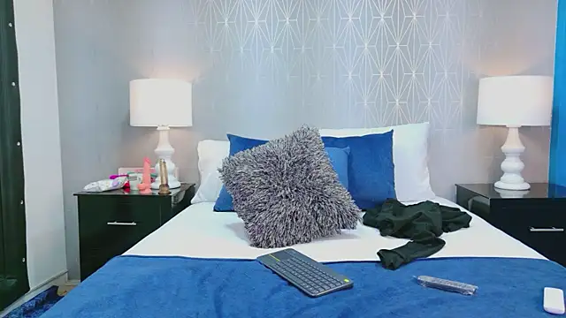 ZoeWilliis online show from February 2026 12:36:02 PM