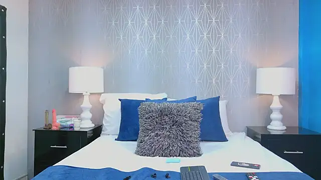 ZoeWilliis online show from February 2026 12:57:02 PM