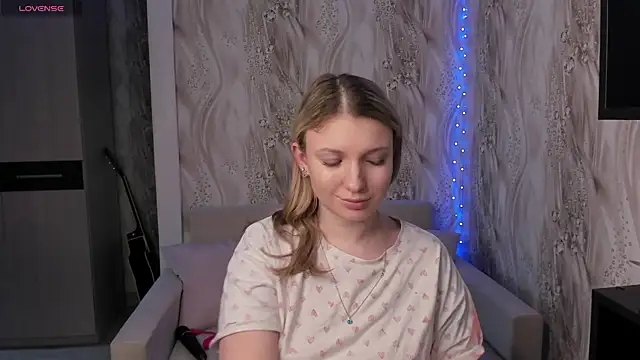 MilinaMorris online show from April 2026 05:30:02 AM