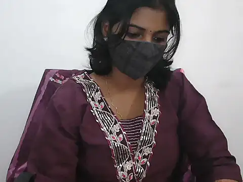Hott Noor online show from October 2025 03:45:02 PM