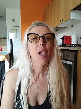 Snapshot of _sexyBLONDE46_ chatting on May 2026 08:07:01 AM sexyBLONDE46 online show from May 2026 08:07:01 AM