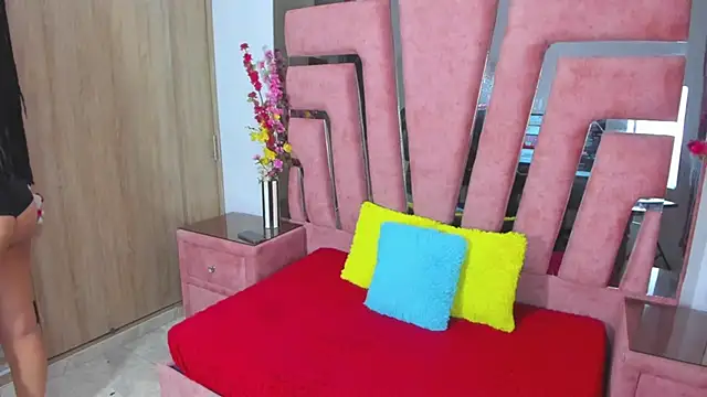 MaraKarly online show from March 2026 09:13:01 AM