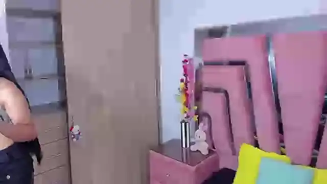 MaraKarly online show from November 2025 08:09:01 PM