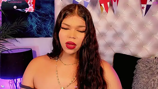 Valeria Swett  online show from June 2026 08:31:01 AM