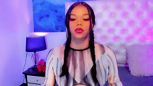 Valeria Swett  online show from February 2026 08:19:02 PM