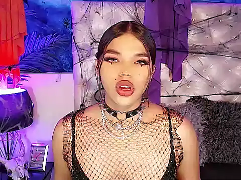 Valeria Swett  online show from November 2025 03:46:02 AM