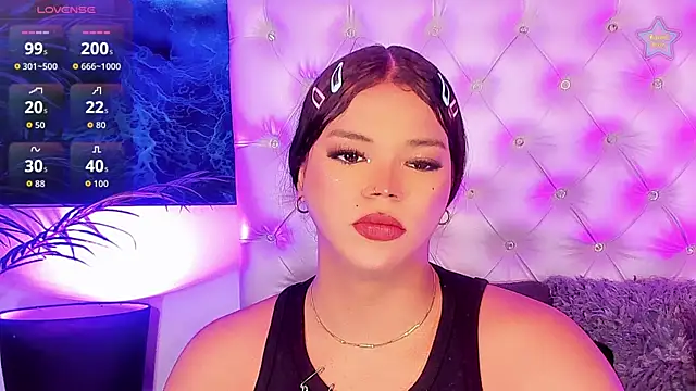 Valeria Swett  online show from July 2026 08:19:01 PM
