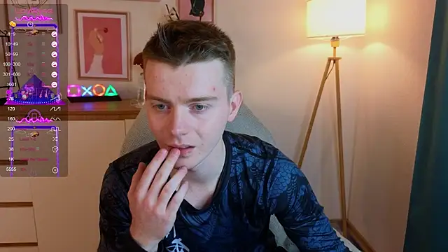 happy de1mos online show from September 2025 08:05:01 PM