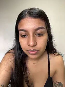  Chloe Smith online show from October 2025 02:53:02 PM
