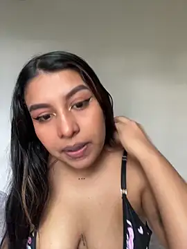  Chloe Smith online show from September 2025 02:01:01 PM