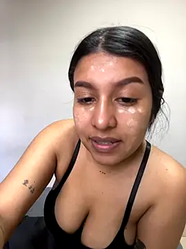  Chloe Smith online show from October 2025 03:14:02 PM