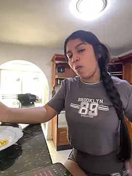  Chloe Smith online show from March 2026 02:46:02 PM