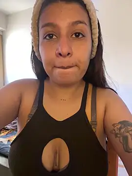  Chloe Smith online show from April 2026 02:56:01 PM