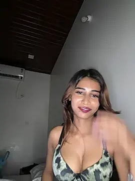 STRIP GLOW online show from July 2026 11:35:02 PM