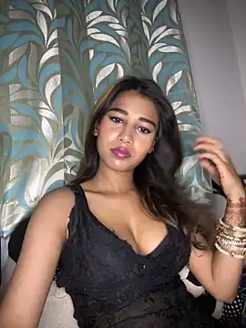 STRIP GLOW online show from February 2026 09:28:01 PM