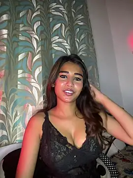 STRIP GLOW online show from March 2026 10:00:02 PM