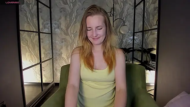 MeggySun online show from October 2025 01:23:01 PM