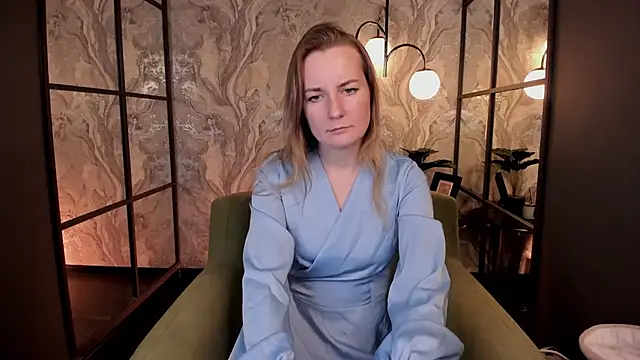 MeggySun online show from November 2025 01:37:02 PM