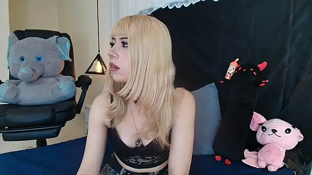 IvyBelle  online show from February 2026 11:21:02 AM